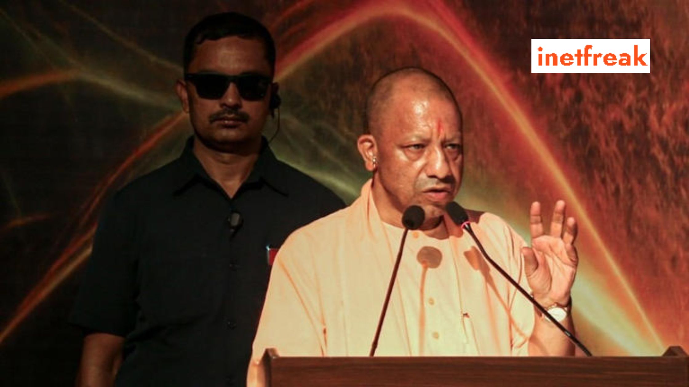 Offer Namaz in Shifts: Yogi Adityanath Issues Stern Warning Against Prayers on Roads